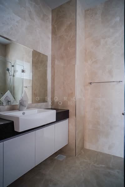 3.5 Storey Semi-D with Private Lift, Jalan Kerayong, 5 Bedrooms, 3,300 sqft, Semi-Detached House For Rent, by George Koh 许晋铨, 21604479 - PropertyGuru.com.sg