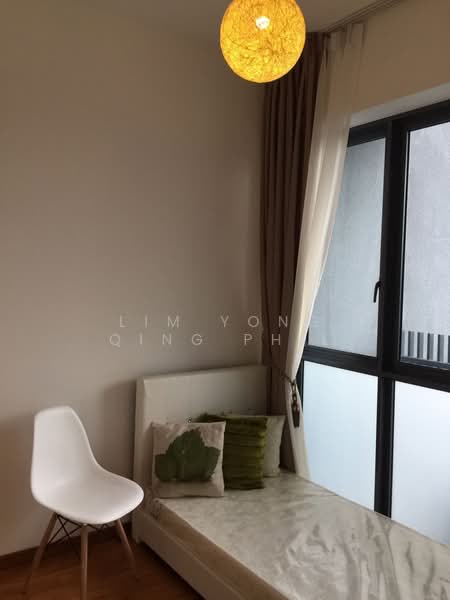J Gateway, 2 Gateway Drive, 3 Bedrooms, 894 sqft, Condominium For Rent, by Lim Yong Qing Phil, 21605126 - PropertyGuru.com.sg