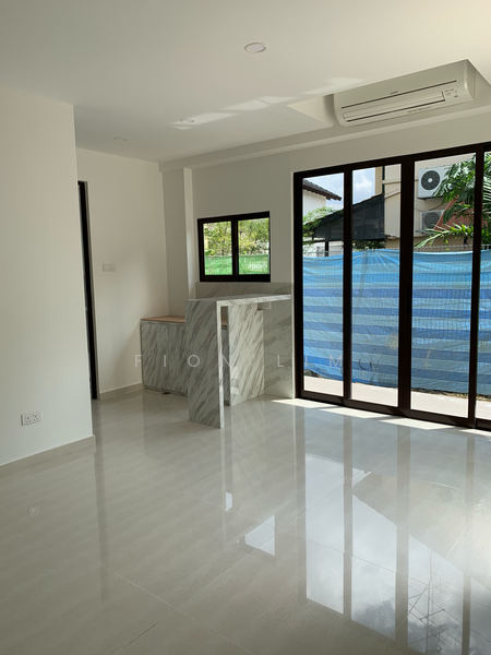 Shamrock Park, Namly Drive, Orchard / Holland (D09-10), Tanglin / Holland / Bukit Timah, 5 Bedrooms, 5,000 sqft, Semi-Detached House For Rent, by Fion Lim, 21606639 - PropertyGuru.com.sg