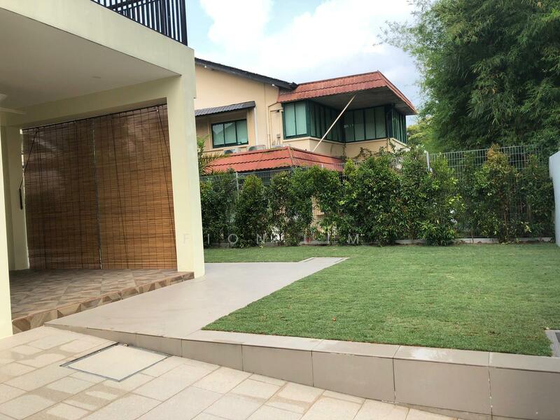 Shamrock Park, Namly Drive, Orchard / Holland (D09-10), Tanglin / Holland / Bukit Timah, 5 Bedrooms, 5,000 sqft, Semi-Detached House For Rent, by Fion Lim, 21606639 - PropertyGuru.com.sg
