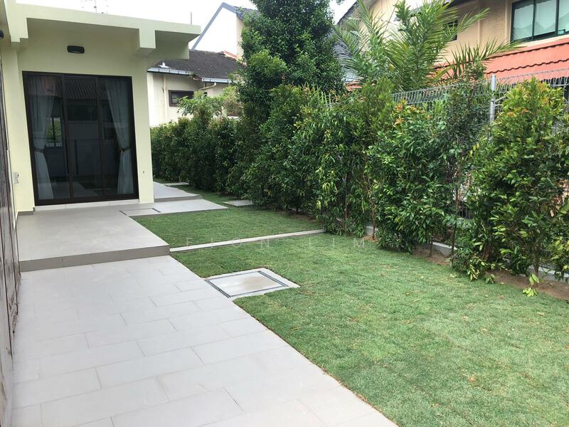 Shamrock Park, Namly Drive, Orchard / Holland (D09-10), Tanglin / Holland / Bukit Timah, 5 Bedrooms, 5,000 sqft, Semi-Detached House For Rent, by Fion Lim, 21606639 - PropertyGuru.com.sg