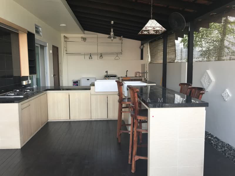 JALAN JARAK, JALAN JARAK, 4 Bedrooms, 2,800 sqft, Semi-Detached House For Rent, by Rosie Tham, 21609064 - PropertyGuru.com.sg