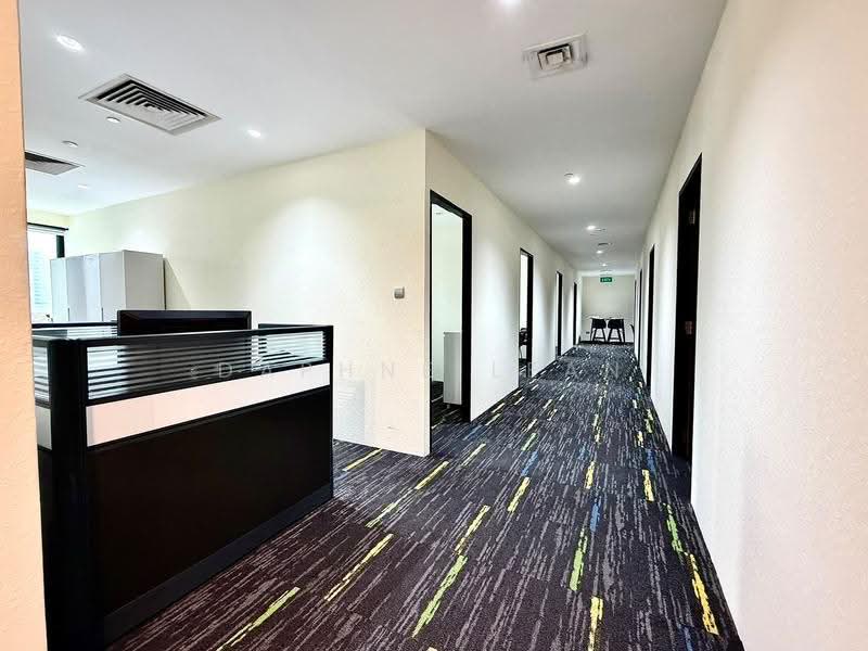 Chinatown Point, 133 New Bridge Road, Boat Quay / Raffles Place / Marina, 2,346 sqft, Office For Rent, by Daphne Lean, 21613924 - Corridor - CommercialGuru.com.sg