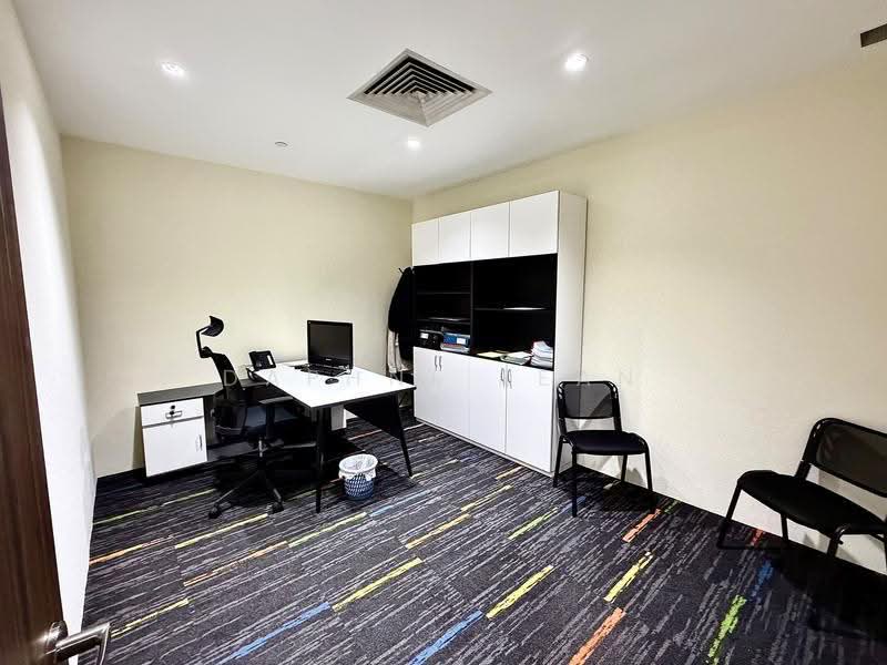 Chinatown Point, 133 New Bridge Road, Boat Quay / Raffles Place / Marina, 2,346 sqft, Office For Rent, by Daphne Lean, 21613924 - Study - CommercialGuru.com.sg