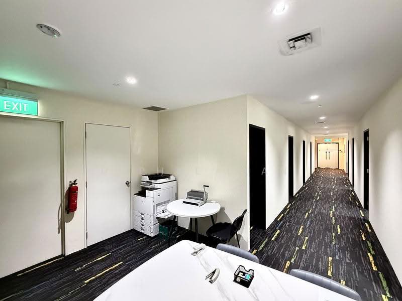 Chinatown Point, 133 New Bridge Road, Boat Quay / Raffles Place / Marina, 2,346 sqft, Office For Rent, by Daphne Lean, 21613924 - Corridor - CommercialGuru.com.sg