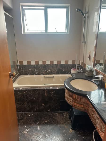 Guilin View, 20 Bukit Batok Street 52, 1 Bedroom, 120 sqft, Condominium For Rent, by Shrirang Kelkar, 21614557 - PropertyGuru.com.sg