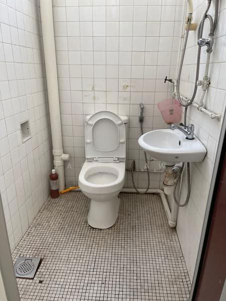 Orchard Towers, 1 Claymore Drive, Orchard / River Valley, Room Rental, 100 sqft, Apartment For Rent, by Jackie Aw, 21616478 - PropertyGuru.com.sg