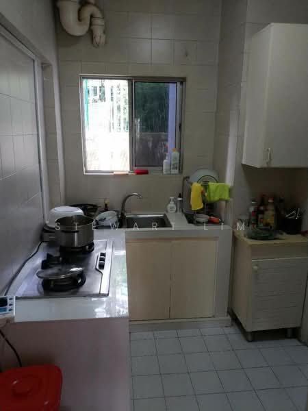 Hollywood Apartments, 110-110D Oxley Rise, 3 Bedrooms, 990 sqft, Apartment For Rent, by Stewart Lim, 21621246 - PropertyGuru.com.sg