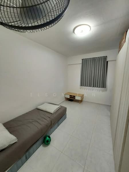 637 Ang Mo Kio Avenue 6, 637 Ang Mo Kio Avenue 6, 2 Bedrooms, 850 sqft, HDB Flat For Rent, by Elson Tan, 21627252 - PropertyGuru.com.sg