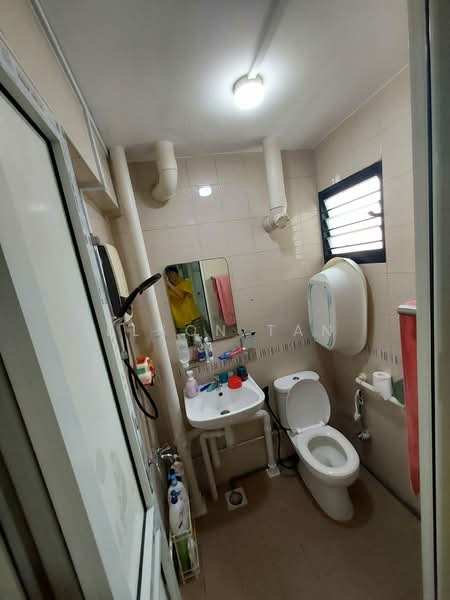 637 Ang Mo Kio Avenue 6, 637 Ang Mo Kio Avenue 6, 2 Bedrooms, 850 sqft, HDB Flat For Rent, by Elson Tan, 21627252 - PropertyGuru.com.sg