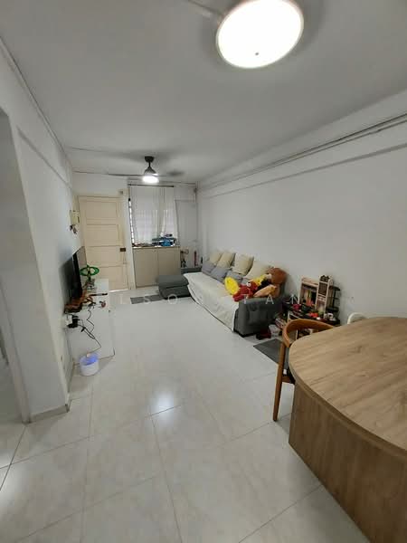 637 Ang Mo Kio Avenue 6, 637 Ang Mo Kio Avenue 6, 2 Bedrooms, 850 sqft, HDB Flat For Rent, by Elson Tan, 21627252 - PropertyGuru.com.sg