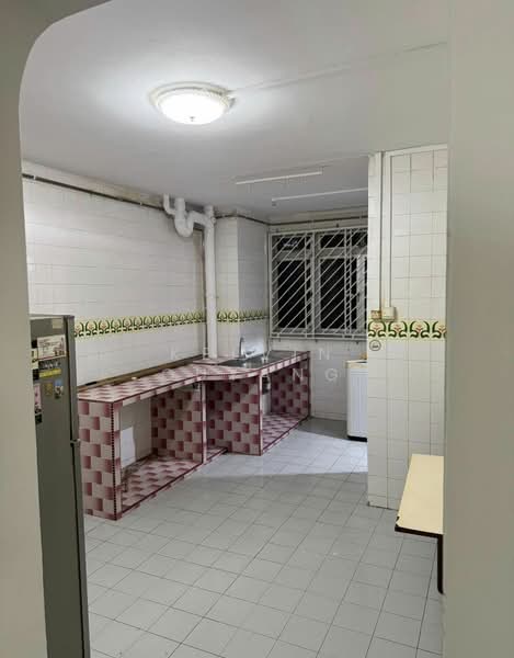 728 Jurong West Avenue 5, 728 Jurong West Avenue 5, 3 Bedrooms, 1,120 sqft, HDB Flat For Rent, by Kelvin Ouyang, 21627287 - PropertyGuru.com.sg