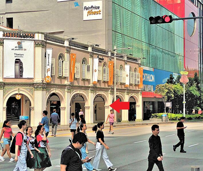 Orchard Rd Shibuya Crossing of Sg!Can Open 24-7!4 Malls!, 180 Orchard Rd Opposite Somerset MRT! Emerald Hill!, 625 sqft, Other Retail For Rent, by HT Lee, 21634086 - CommercialGuru.com.sg