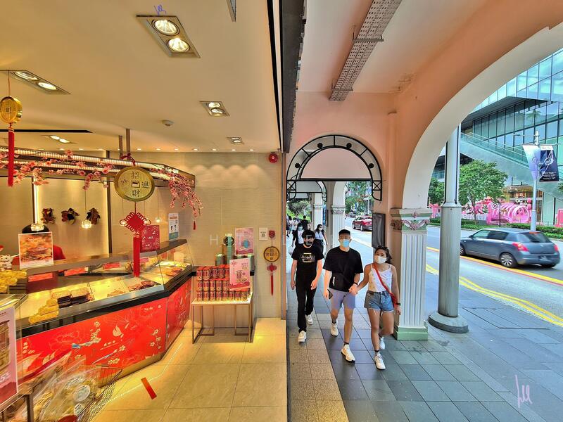 Orchard Rd Shibuya Crossing of Sg!Can Open 24-7!4 Malls!, 180 Orchard Rd Opposite Somerset MRT! Emerald Hill!, 625 sqft, Other Retail For Rent, by HT Lee, 21634086 - CommercialGuru.com.sg