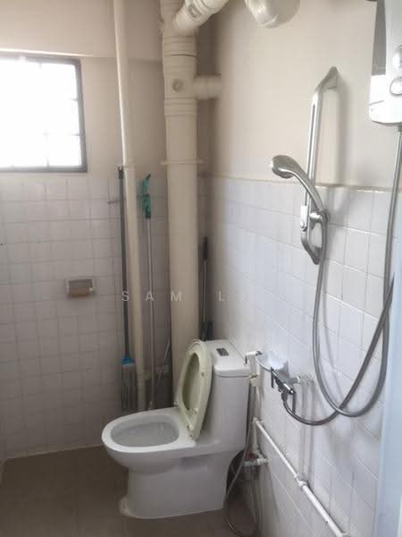 Blk 359 Bukit Batok, Street 31, 2 Bedrooms, 688 sqft, HDB Flat For Rent, by Sam Lee, 21635304 - PropertyGuru.com.sg