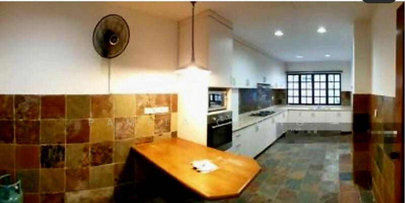 SOLE AGENT ⭐️ SPACIOUS 3 STOREY SEMID ⭐️LARGE GARDEN/HUGE ENTERTAINMENT/HENRY Pk☎️PAM 90228600, Mount Sinai / Moonbeam/ Holland Grove, 5 Bedrooms, 4,000 sqft, Semi-Detached House For Sale, by Pamela Chong, 21636053 - PropertyGuru.com.sg