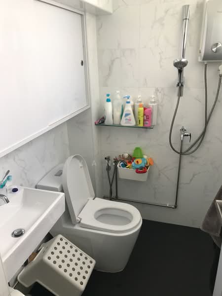 215 Tampines Street 23, 215 Tampines Street 23, 3 Bedrooms, 1,113 sqft, HDB Flat For Rent, by Ivan Yu, 21642603 - PropertyGuru.com.sg