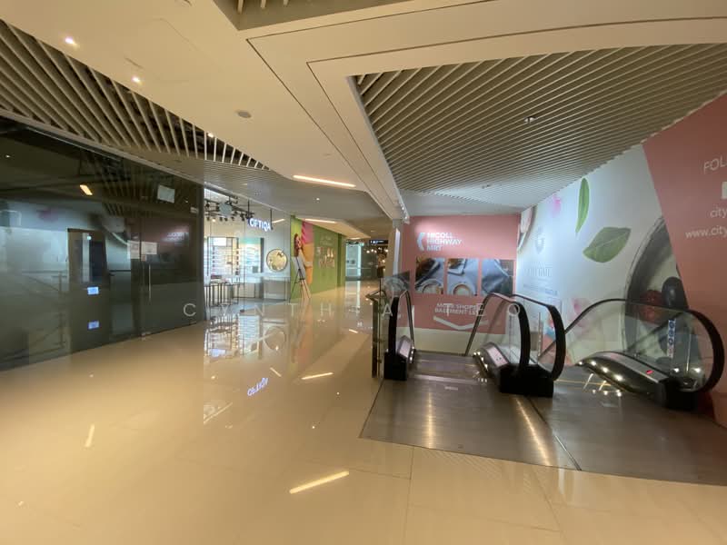 City Gate, 371 Beach Road, 452 sqft, Mall Shop For Rent, by Cynthia Teo, 21642846 - Walkway to MRT - CommercialGuru.com.sg