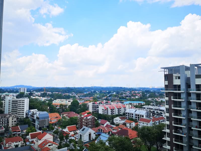 26 Newton, , 2 Bedrooms, 775 sqft, Condominium For Rent, by Terence Ng, 21645901 - View from Balcony - PropertyGuru.com.sg
