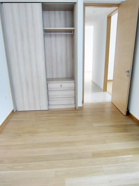 The Crest, 107 Prince Charles Crescent, 2 Bedrooms, 947 sqft, Condominium For Rent, by Serene Lim, 21651386 - PropertyGuru.com.sg