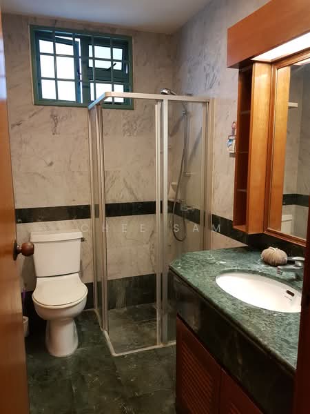 Changi Green, 712 Upper Changi Road East, 2 Bedrooms, 1,000 sqft, Condominium For Rent, by Sam Chee, 21651430 - Common Bath - PropertyGuru.com.sg