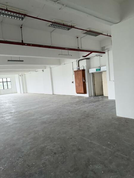 219 Henderson Road, Henderson Road, 3,500 sqft, Light Industrial (B1) For Rent, by Carl Elias, 21651887 - CommercialGuru.com.sg