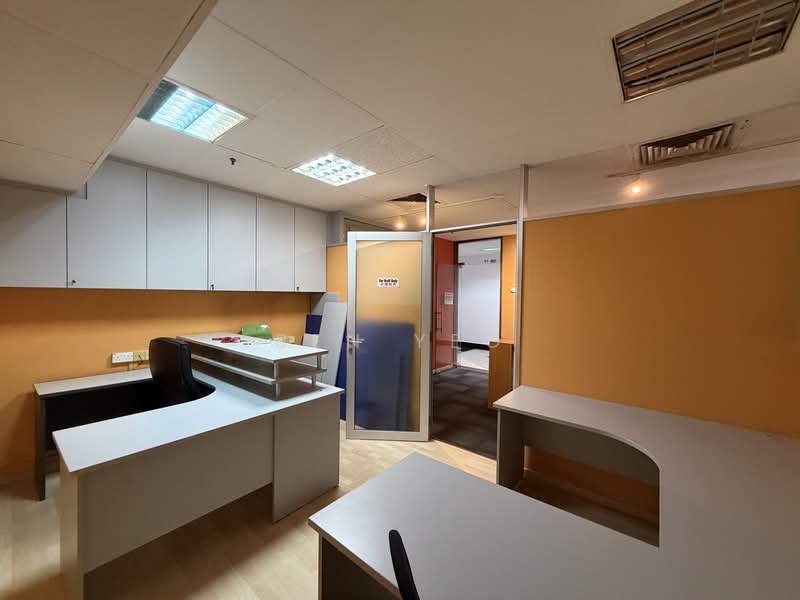Parklane Shopping Mall, 35 Selegie Road, Beach Road / Bugis / Rochor, 581 sqft, Office For Rent, by Ben Yeo, 21654049 - CommercialGuru.com.sg