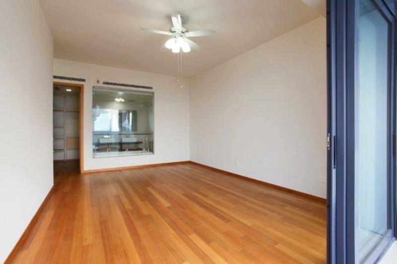 Marina Bay Residences Condominium For Sale at S$ 7,814,400 | PropertyGuru Singapore