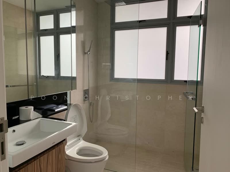 Suites @ Newton, 1 Surrey Road, 2 Bedrooms, 603 sqft, Apartment For Rent, by Poon Christopher, 21656026 - Toilet - PropertyGuru.com.sg