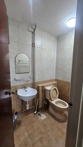 Estella Gardens, 21 - 27 Flora Road, 2 Bedrooms, 900 sqft, Condominium For Rent, by CLeo Leo, 21661175 - PropertyGuru.com.sg
