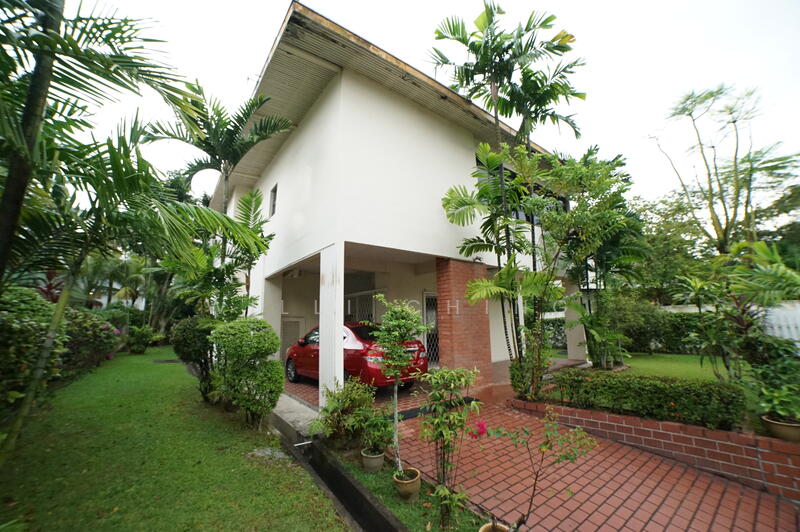 **Rare beautiful bungalow plot for redevelopment @ Sunset Way** Bungalow House For Sale at S$ 14,133,000 | PropertyGuru Singapore