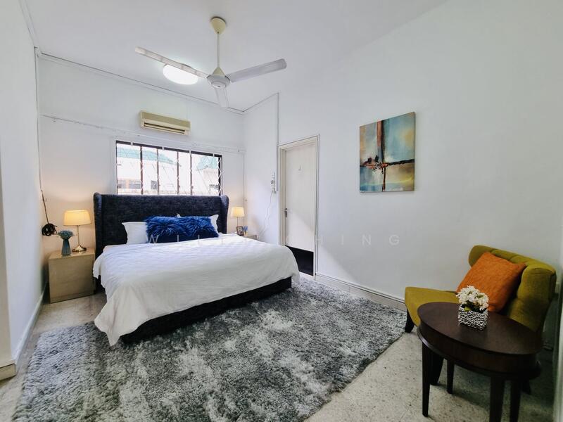 **Rare beautiful bungalow plot for redevelopment @ Sunset Way** Bungalow House For Sale at S$ 14,133,000 | PropertyGuru Singapore