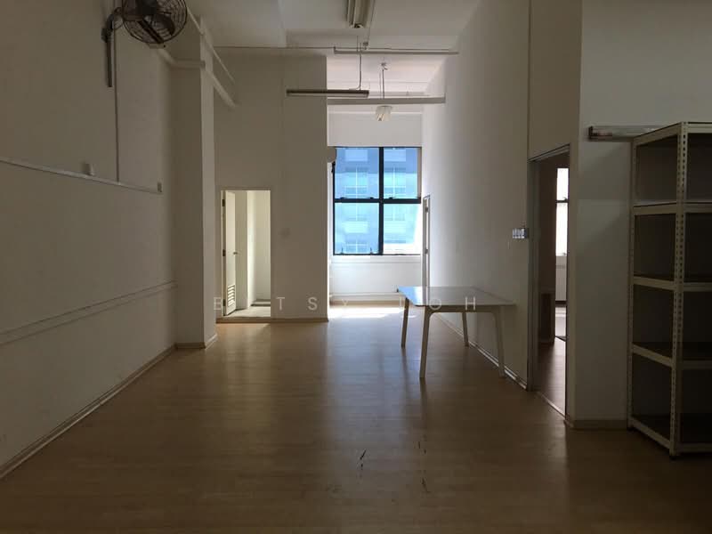 Midview Building, 50 Bukit Batok Street 23, 1,206 sqft, Light Industrial (B1) For Sale, by Betsy Loh, 21664448 - CommercialGuru.com.sg