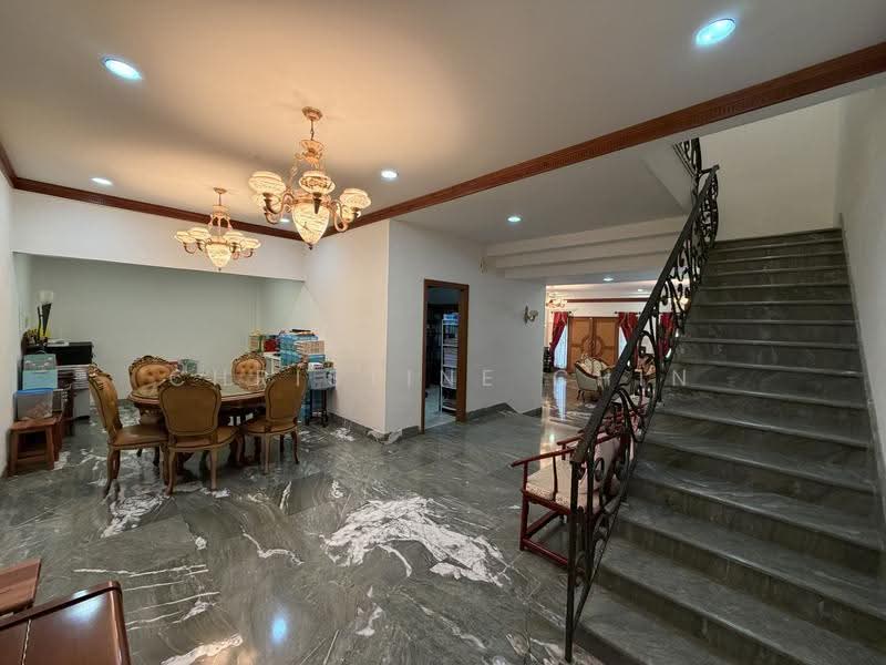 Semi-Detached At Goodman Road, Goodman Road, East Coast / Marine Parade, 6 Bedrooms, 3,000 sqft, Semi-Detached House For Sale, by Christine Chin, 21665512 - Interior - PropertyGuru.com.sg