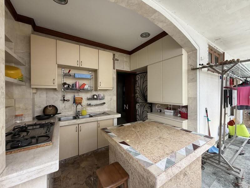 Semi-Detached At Goodman Road, Goodman Road, East Coast / Marine Parade, 6 Bedrooms, 3,000 sqft, Semi-Detached House For Sale, by Christine Chin, 21665512 - Kitchen - PropertyGuru.com.sg