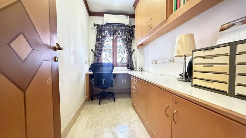 Semi-Detached At Goodman Road, Goodman Road, East Coast / Marine Parade, 6 Bedrooms, 3,000 sqft, Semi-Detached House For Sale, by Christine Chin, 21665512 - Study - PropertyGuru.com.sg