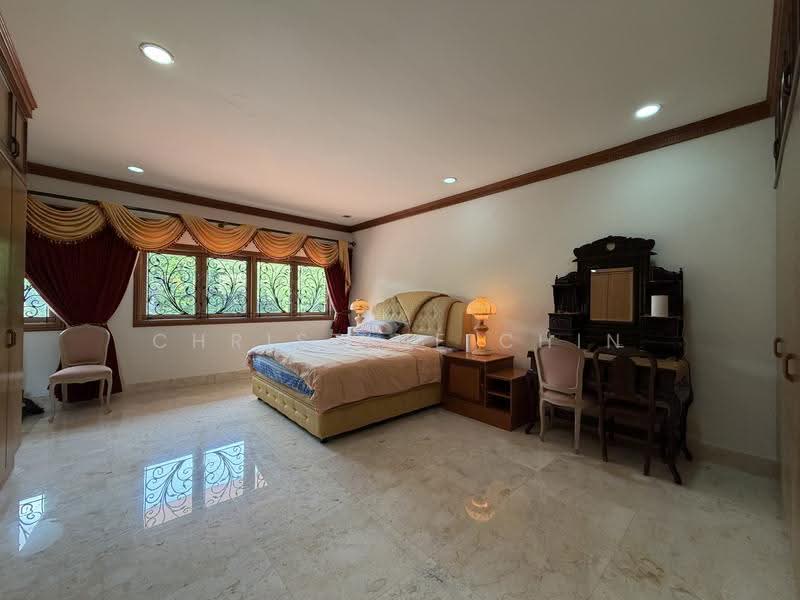 Semi-Detached At Goodman Road, Goodman Road, East Coast / Marine Parade, 6 Bedrooms, 3,000 sqft, Semi-Detached House For Sale, by Christine Chin, 21665512 - Bedroom - PropertyGuru.com.sg