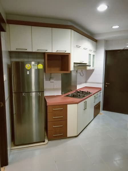 Parc Oasis, 39 Jurong East Avenue 1, 3 Bedrooms, 1,378 sqft, Condominium For Rent, by Sam Lim, 21665883 - PropertyGuru.com.sg