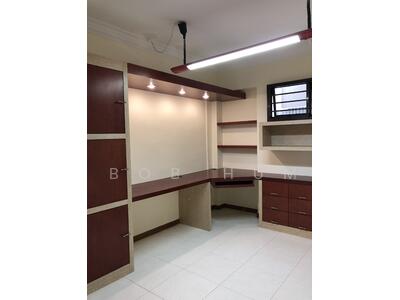 For Rent - 225C Compassvale Walk