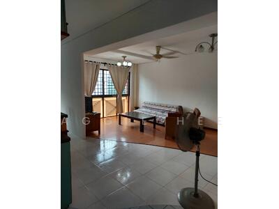 For Rent - 722 Tampines Street 72