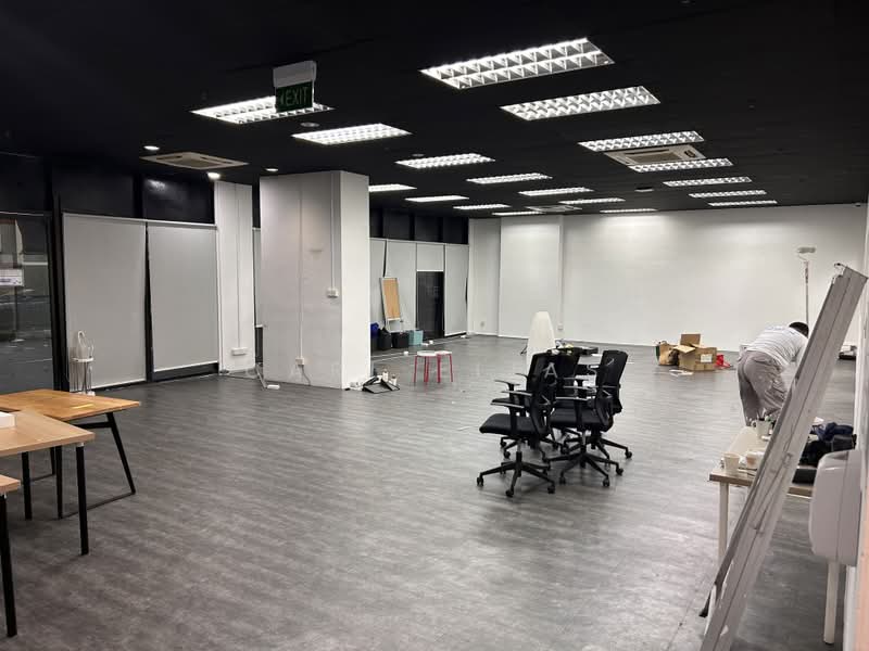 Henderson Building, 221 Henderson Road, 2,175 sqft, Light Industrial (B1) For Rent, by Carl Elias, 21671159 - CommercialGuru.com.sg