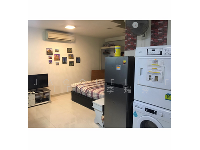 For Rent - Suites @ Sims