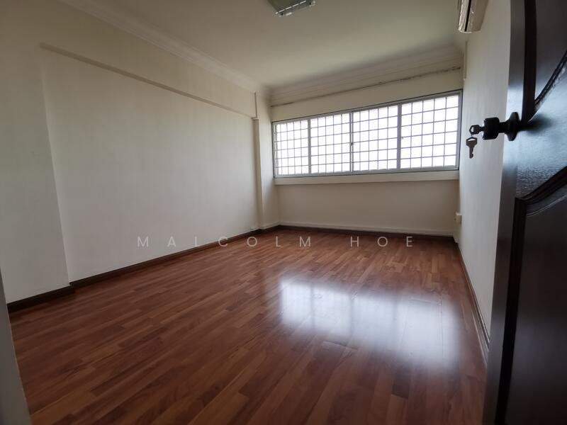 Neptune Court, 8 Marine Vista, 3 Bedrooms, 1,269 sqft, Condominium For Rent, by Malcolm Hoe, 21683981 - Common Bedroom 1 - PropertyGuru.com.sg