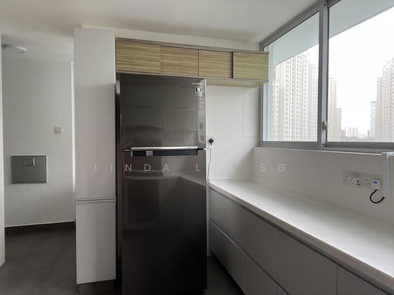 Twin Regency, 28 Kim Tian Road, Alexandra / Commonwealth, 3 Bedrooms, 1,442 sqft, Condominium For Rent, by Linda Lee SG, 21684146 - PropertyGuru.com.sg