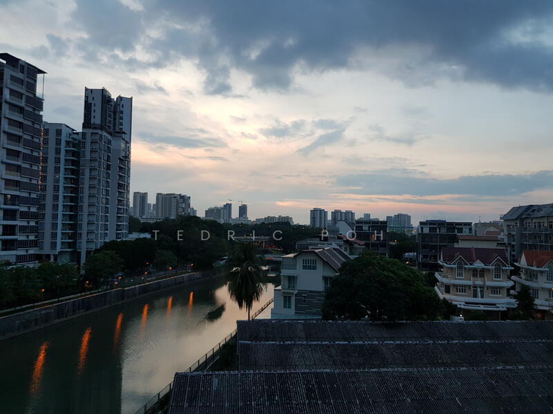 For Rent - Moonstone View