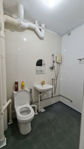 661 Hougang Avenue 4, 661 Hougang Avenue 4, 2 Bedrooms, 796 sqft, HDB Flat For Rent, by Joe Leow, 21691618 - PropertyGuru.com.sg