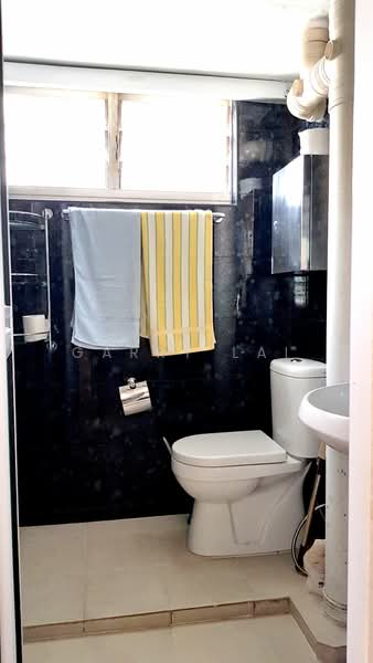 346 Ang Mo Kio Avenue 3, 346 Ang Mo Kio Avenue 3, 2 Bedrooms, 786 sqft, HDB Flat For Rent, by Garry Lai, 21694319 - PropertyGuru.com.sg