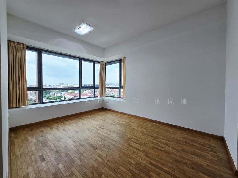 Double Bay Residences, 21C Simei Street 4, 4 Bedrooms, 1,560 sqft, Condominium For Rent, by Jos Chang 张仪楠, 21694801 - Master Bedroom - PropertyGuru.com.sg