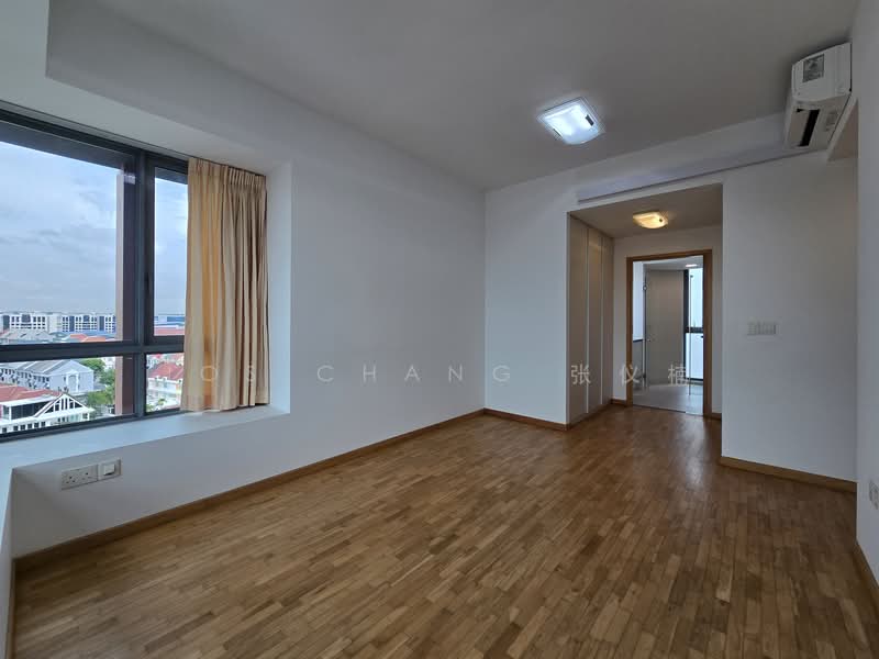 Double Bay Residences, 21C Simei Street 4, 4 Bedrooms, 1,560 sqft, Condominium For Rent, by Jos Chang 张仪楠, 21694801 - Master Bedroom - PropertyGuru.com.sg