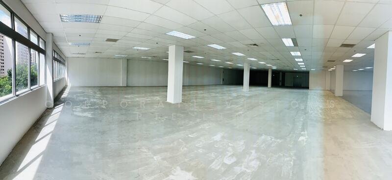 ENTIRE FLOOR: FULLY AIRCON BP OFFICE. Self contained with Foodcourt, Gym, Auditorium, Training Ctr, Size:approx. 5000~39k sf Contact: 65-96881177, 8,000 sqft, Business / Science Park For Rent, by KOH HOONG TSE (ADRIAN), 21697102 - Bare Option filled with Natural light - CommercialGuru.com.sg